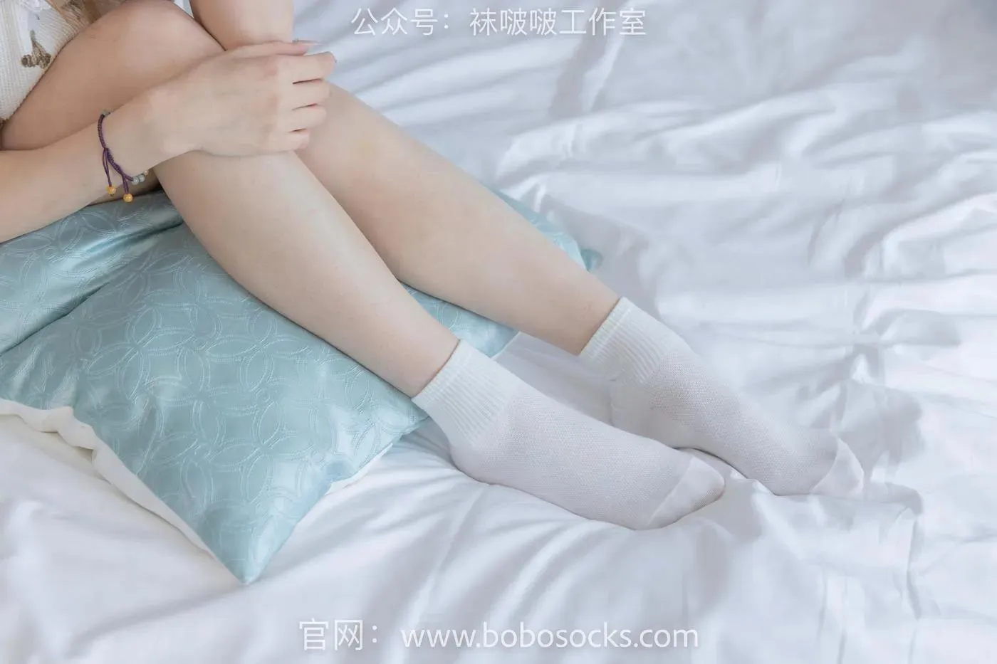 [BoBoSocks袜啵啵]NO.101 苏苏-板鞋、白棉袜、裸足 [140P]插图